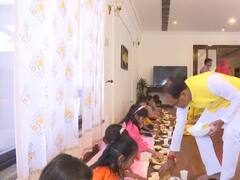 Ram Navami: रामनवमी पर सीएम आवास में विधि-विधान से कन्या पूजन, CM शिवराज ने कराया भोजन, देखें तस्वीरें