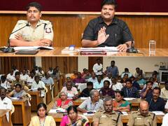 சாலை விபத்து உயிரிழப்புகளை தவிர்க்க வேண்டும் - கரூர் ஆட்சியர் அறிவுறுத்தல்