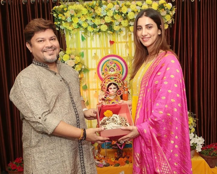 সেখান থেকেই 'বিনোদিনী' ছবির পরিচালক রামকমল মুখোপাধ্য়ায়ের জন্য় বিশেষ বার্তা দিলেন রুক্মিণী মৈত্র।