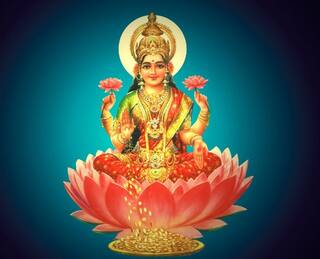 Shukrawar Niyam: શુક્રવારના દિવસે ક્યારેય ન ખરીદવી જોઈએ આ ચીજો, મા લક્ષ્મી થઈ જાય છે નારાજ