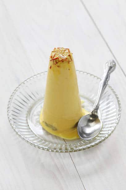 தேவையான பொருட்கள் : 200 எம்.எல் இளநீர், 1 கரண்டி கண்டன்ஸ்டு மில்க், கால் லிட்டர் பால், 100 கிராம் சர்க்கரை, ஏலக்காய் தூள் சிறிதளவு, முந்திரி, பாதாம், பிஸ்தா.