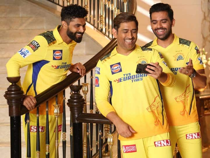 Photos: Captains of 9 teams seen with IPL 2023 trophy, first match between Dhoni-Pandya