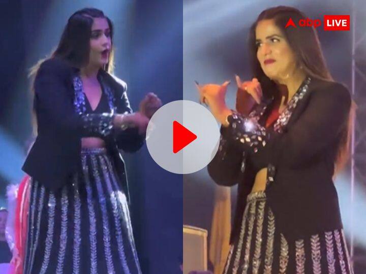 Pranjal Dahiya Video hayanvi actress dance on kale ke papa on stage video goes virla Video: 'काले के पापा' गाने पर प्रांजल दहिया ने डांस कर लूट ली महफिल, वीडियो देख फैंस बोले- 'एक्सप्रेशन क्वीन'