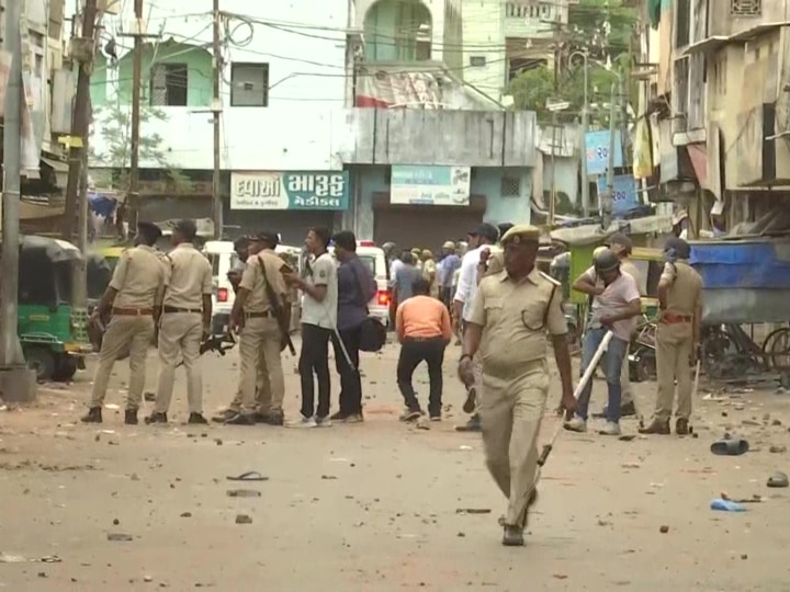 Violence On Ram Navami: रामनवमी पर बंगाल के हावड़ा में भीड़ ने फूंके वाहन, वडोदरा और संभाजीनगर में पथराव