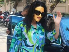 In Pics: चेहरे पर अजीब मास्क लगाकर मुंबई की सड़कों पर निकली ये हसीना, पहचाना क्या?