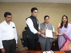 विश्वराज महाडिक यांनी 15 अंगणवाड्या घेतल्या दत्तक; राज्यात अंगणवाडी बळकटीकरणासाठी 'अंगणवाडी दत्तक' योजना