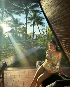 Krishna Mukherjee Trolled: ‘इससे अच्छा डायपर पहन लेती...’, हनीमून पर टीवी की 'संस्कारी बहू' को बिकिनी में देख भड़के लोग