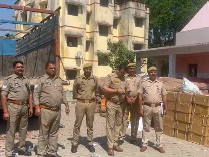 Basti Police Caught Banned Intoxicant cough syrup Truck carried hidden among onions ANN Basti News: प्याज के बीच छिपाकर ले जाया जा रहा था नशीला कफ सिरप, पुलिस ने करोड़ों की नशीली दवा पकड़ी