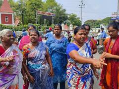 பிரபல ரவுடியை விடுவிக்க கோரி குடும்பத்தினர் தற்கொலை முயற்சி  - சேலம் ஆட்சியர் அலுவலகத்தில் பரபரப்பு