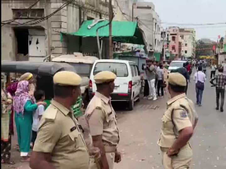 Vadodara Violence Ruckus on Ram Navami in Gujarat Gujarat: गुजरात के वडोदरा में रामनवमी पर तनाव, शोभायात्रा पर उपद्रवियों ने किया पथराव, पुलिस बल तैनात