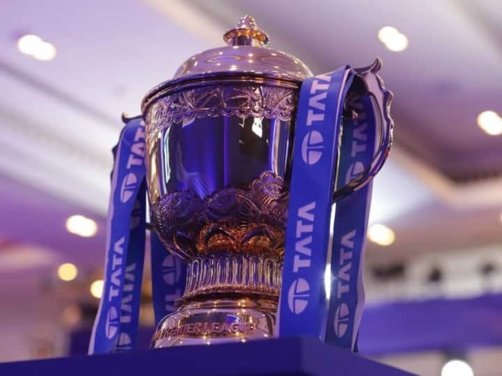 IPL 2023: Ambani will earn big money from IPL, so many thousand crores can come only from advertisements IPLમાંથી મોટી કમાણી કરશે અંબાણી, માત્ર જાહેરાતોથી જ આટલા હજાર કરોડ રૂપિયાની આવક થશે