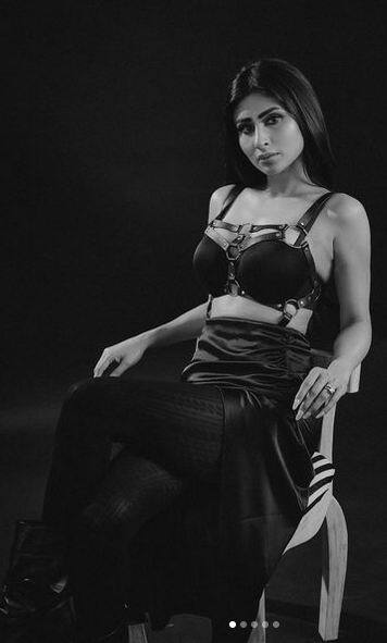 ਮੌਨੀ ਰਾਏ ਨੇ ਬਲੈਕ ਬ੍ਰੇਲੇਟ 'ਚ ਦਿਖਾਇਆ ਕਿਲਰ ਸਟਾਈਲ