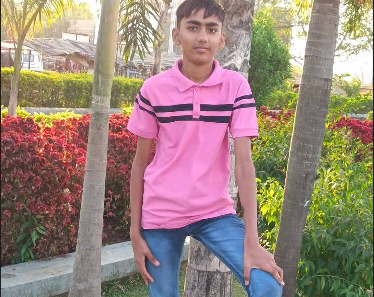 A 13-year-old boy who had gone to bathe with his friends in Surat drowned in the lake Surat: સુરતમાં મિત્રો સાથે ન્હાવા ગયેલા 13 વર્ષના કિશોરનું તળાવમા ડૂબી જતા મોત, પરિવારમાં શોકનો માહોલ છવાયો