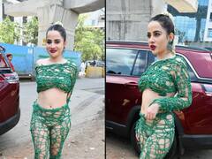 हरे रंग का जाल पहनकर बाहर आईं उर्फी जावेद, बालों के गजरे पर अटकी लोगों की नज़र