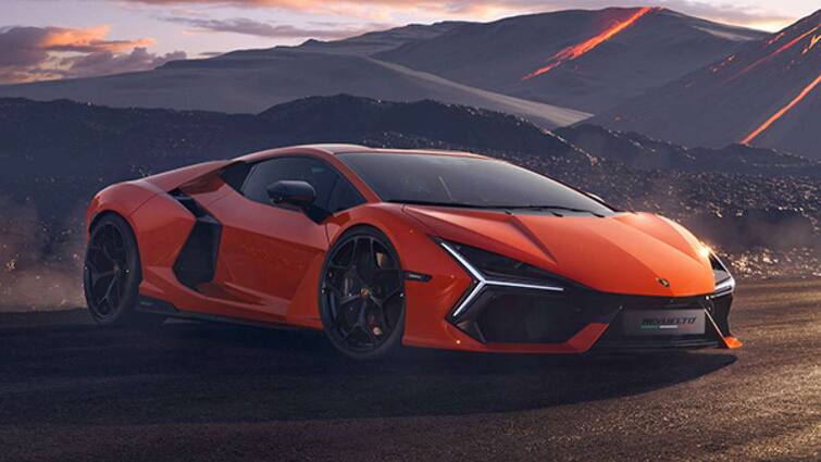 Lamborghini revuelto launch date on road price hybrid car power top speed features specification Lamborghini: ਸਿਰਫ 2.5 ਸਕਿੰਟਾਂ ਵਿੱਚ 100 ਕਿਲੋਮੀਟਰ ਪ੍ਰਤੀ ਘੰਟਾ ਦੀ ਗਤੀ, 13 ਡ੍ਰਾਈਵਿੰਗ ਮੋਡ, ਇਸ ਹਾਈਬ੍ਰਿਡ ਦੀ ਹੈ ਅਸਲ ਵਿੱਚ ਬਿਜਲੀ ਦੀ ਗਤੀ