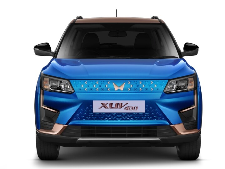 Mahindra XUV400 vs XUV300: एक दूसरे से कितनी अलग हैं महिंद्रा एक्सयूवी400 इलेक्ट्रिक और एक्सयूवी300 पेट्रोल, डिटेल में समझें