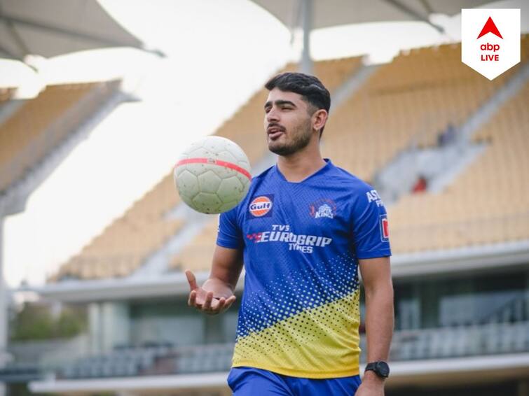 IPL 2023: Chennai Super Kings sign Akash Singh as injured Mukesh Choudhary's replacement CSK 2023: আইপিএল শুরুর আগে বিরাট ধাক্কা ধোনিদের, ছিটকে গেলেন অন্যতম সেরা পেসার