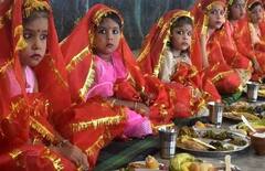 Navratri Kanya Pujan: નવરાત્રીમાં નવ કન્યાઓની પૂજાનું હોય છે વિશેષ મહત્વ, જાણો કન્યા પૂજન અંગે