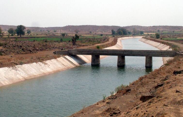 farmers: Farmers: Water will not be released in Narmada Canal in North Gujarat from tomorrow farmers: ઉત્તર ગુજરાતના ખેડૂતો માટે વધુ એક માઠા સમાચાર, જાણો કઇ તારીખથી નર્મદા કેનાલમાં પાણી બંધ કરાશે?