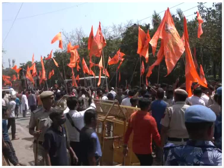 Ram Navami Procession Taken Out In Delhi Jahangirpuri After Police Deny Permission Ram Navami Procession Taken Out In Delhi's Jahangirpuri After Police Deny Permission