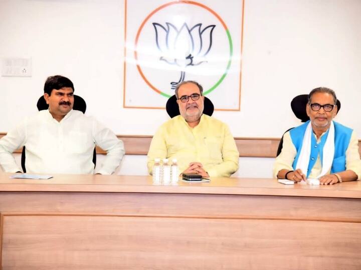 UP Nagar Nikay Chunav 2023: यूपी निकाय चुनाव को लेकर बीजेपी ने तैयार की रणनीति, इस अभियान के जरिए ओबीसी वोटरों में बढ़ाएगी पैठ UP Nagar Nikay Chunav 2023 BJP Prepared Strategy Campaign Start For OBC Voters UP Nagar Nikay Chunav 2023: यूपी निकाय चुनाव को लेकर बीजेपी ने तैयार की रणनीति, इस अभियान के जरिए ओबीसी वोटरों में बढ़ाएगी पैठ