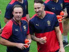 एबी डी विलियर्स ने बताया कौनसी 4 टीमें इस सीजन बनाएंगी प्लेऑफ में जगह, आरसीबी के अलावा इन 3 टीमों पर लगाया दांव