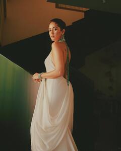 Mira Rajput Epitomises Elegance In White Outfit; See Pics