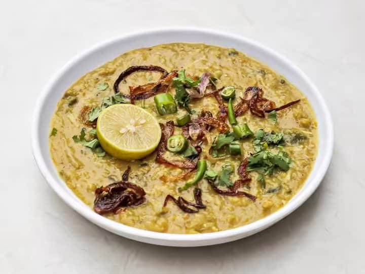 Haleem is eaten a lot during Ramzan have you tasted it know the recipe Haleem Recipe: रमज़ान के दौरान खूब खाई जाती है हलीम...क्या आपने चखा है इसका स्वाद