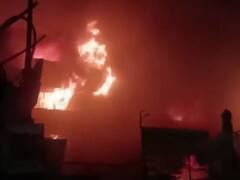 कानपुर के बांसमंडी इलाके में लगी भीषण आग, 500 से ज्यादा दुकानें जलकर खाक, अरबों का नुकसान