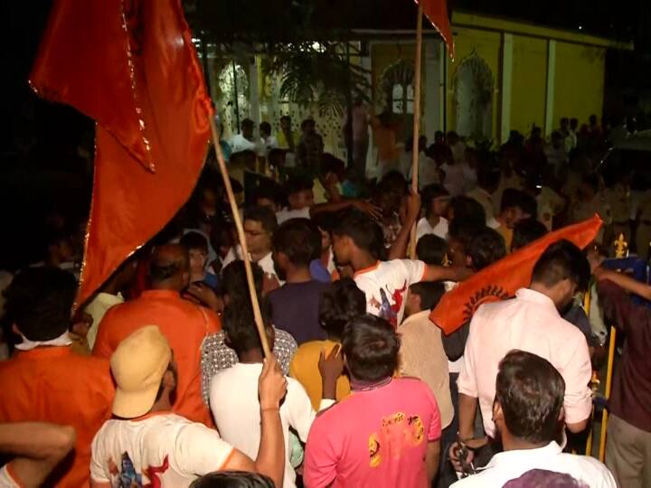 Malda violence: रामनवमी पर दो गुटों में झड़प, शोभायात्रा में माहौल खराब करने की कोशिश, 300 से ज्यादा के खिलाफ केस Rama Navami Mumbai Malda violence During Procession case register in Malvani Police ANN Malda violence: रामनवमी पर दो गुटों में झड़प, शोभायात्रा में माहौल खराब करने की कोशिश, 300 से ज्यादा के खिलाफ केस