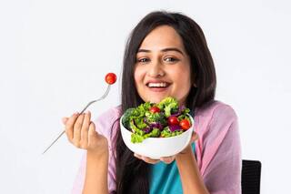 If you stop taking fat at all while dieting then it will be harm fulm Weight Loss Tips: ડાયટિંગ સમયે ફેટ બિલકુલ લેવાનું કરશો બંધ તો થશે આ નુકસાન