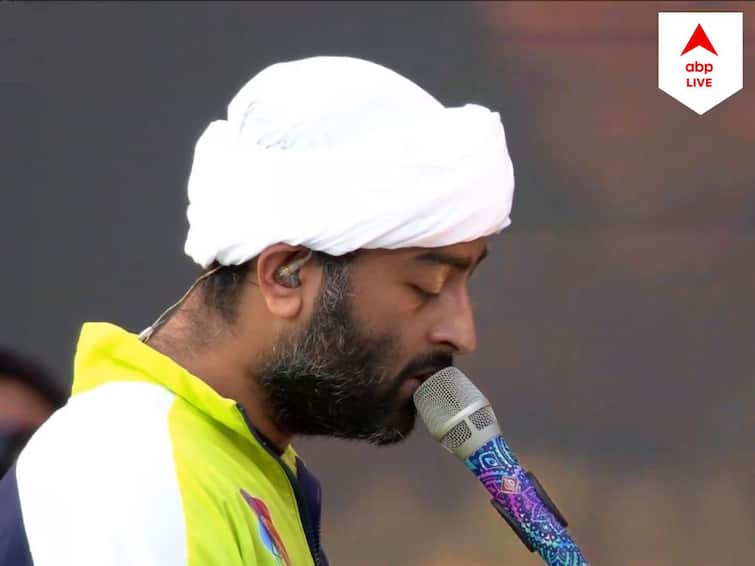 IPL 2023: Singer Arijit Singh steals the limelight in IPL Opening ceremony at Narendra Modi Stadium at Ahmedabad IPL Opening Ceremony: অরিজিতের গলায় 'ঝুমে জো পাঠান', বাঙালি গায়কই আইপিএলের উদ্বোধনে মধ্যমণি