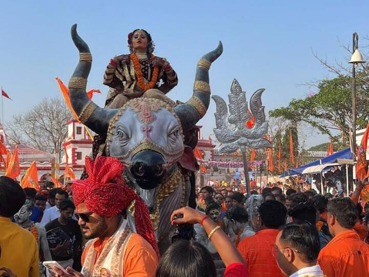 रामनवमी (Ram Navmi) के मौके पर पूरे देश में धूम देखी गई. सभी श्रीराम के भक्ति में लीन नजर आए. वहीं छत्तीसगढ़ (Chhattisgarh) के बस्तर (Bastar) में भी  पहली बार ऐतिहासिक रैली निकाली गई.