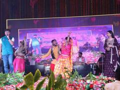 Kudargarh Festival 2023: कुदरगढ़ महोत्सव में दिखी छत्तीसगढ़ी संस्कृति की झलक, रंगारंग कार्यक्रम में कलाकारों ने बांधा समां