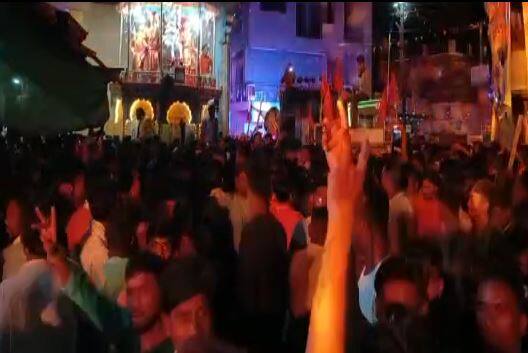 विदर्भाची (Vidarbha) काशी म्हणून ओळखल्या जाणाऱ्या भंडारा जिल्ह्यातील पवनी तालुक्यातील अड्याळ येथील प्रसिद्ध घोडायात्रेला (Adyal Ghoda Yatra) उत्साहात सुरुवात झाली आहे.