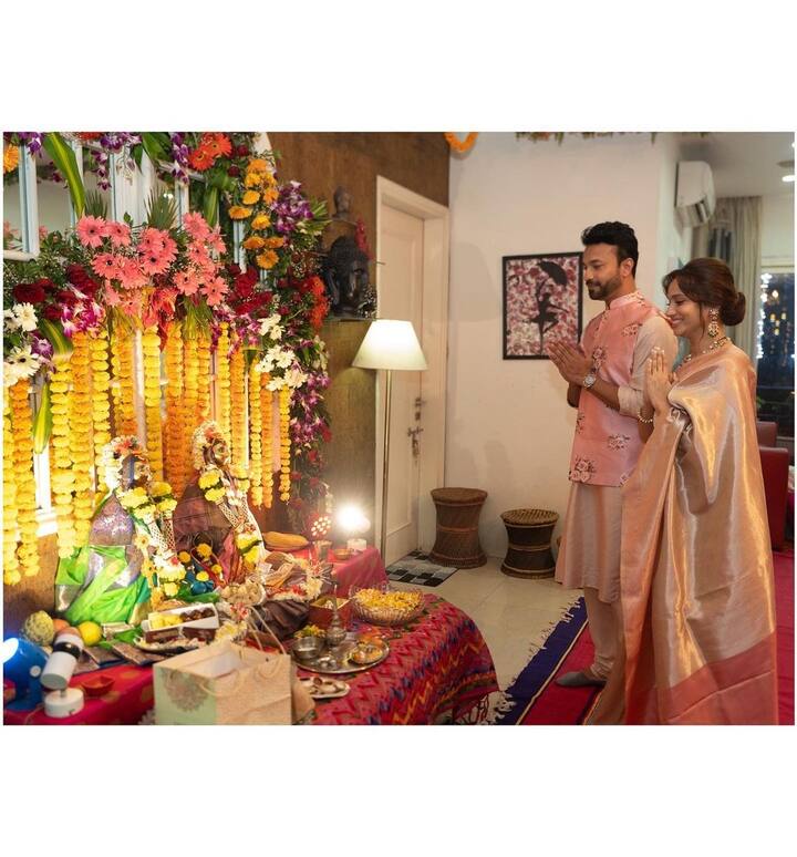 अंकिता भगवान में बहुत विश्वास रखती हैं इसलिए उन्होंने घर के एक कोने में बेहद खूबसूरत मंदिर भी बनाया है.