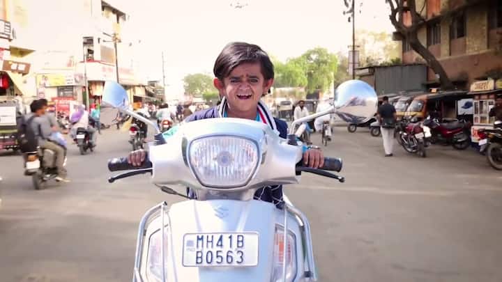 'छोटू दादा'च्या व्हिडीओला युट्यूबवर लाखो-कोटी नव्हे तर अब्जावधीत व्ह्युज मिळाले आहेत.