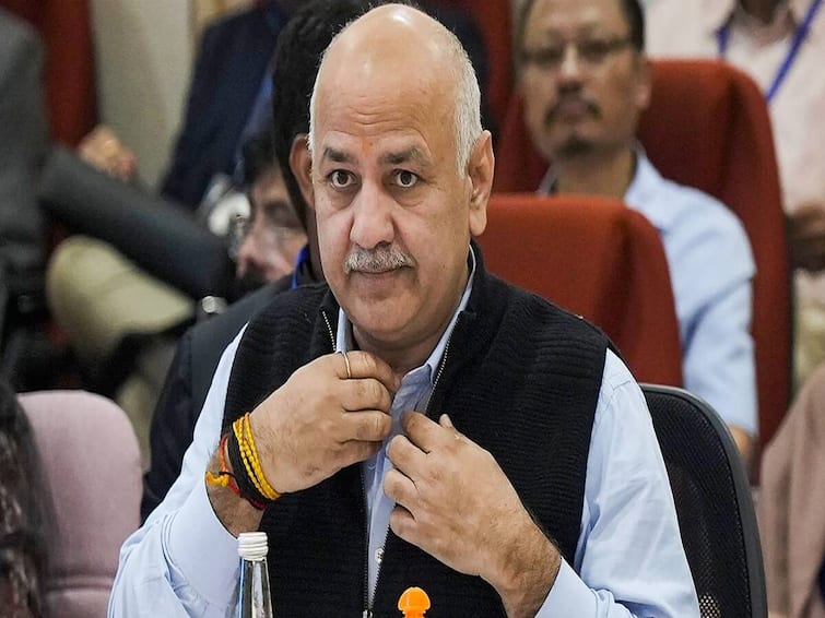 Manish Sisodia Bail Application In Liquor Policy Case Rejected By Delhi Court know more details மணீஷ் சிசோடியாவுக்கு மேலும் நெருக்கடி...பிணை மனுவை நிராகரித்த டெல்லி நீதிமன்றம்..!