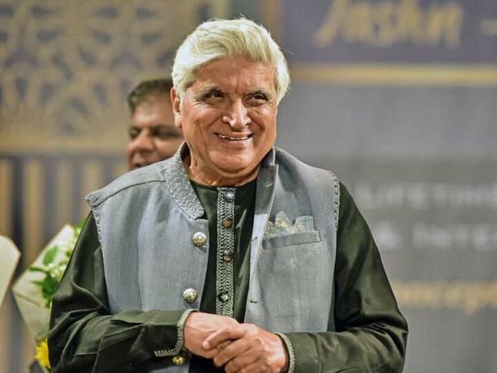 आज यावर सुनावणी होणार होती. पण अख्तर न्यायालयात येऊ न शकल्याने सुनावणी पुढे ढकलण्यात आली आहे.