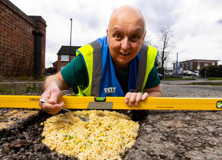 UK Man Is Filling Damaged Roads With Noodle In Britain