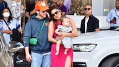 প্রথমবার নিক ও কন্য়া মালতিকে নিয়ে ভারতে প্রিয়ঙ্কা, স্বাগত জানাতে বিমানবন্দরে উপচে পড়া ভিড়