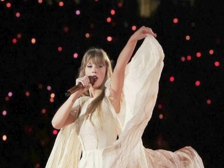 Taylor Swift Responds To Handwritten Letter Of A 7-Year-Old Fan During Concert Taylor Swift Responds To Handwritten Letter Of A 7-Year-Old Fan During Concert