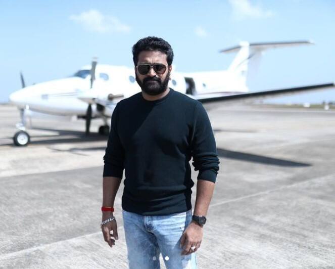 'कॉफी विद करण सीजन 8' में कांतारा स्टार ऋषभ शेट्टी भी नजर आ सकते हैं.