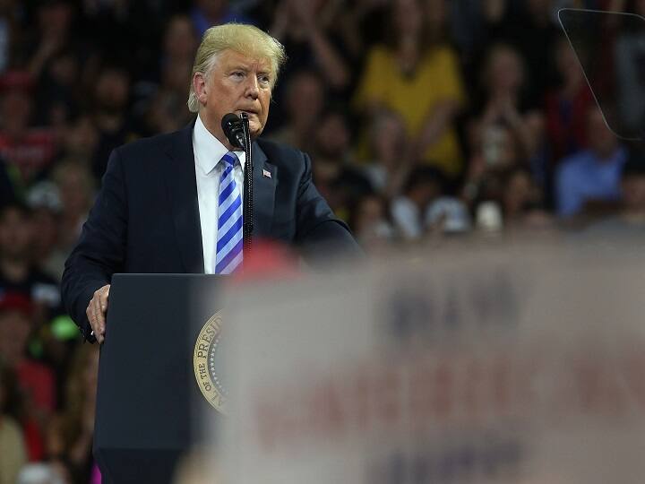 Donald Trump Money Hush: ट्रंप कर सकते हैं सरेंडर! केस की मंजूरी के बाद अब अमेरिका के पूर्व राष्ट्रपति के पास क्या हैं ऑप्शन US Donald trump may arrested in Stormy Daniels hush money probe by new york grand jury what happen next Donald Trump Money Hush: ट्रंप कर सकते हैं सरेंडर! केस की मंजूरी के बाद अब अमेरिका के पूर्व राष्ट्रपति के पास क्या हैं ऑप्शन