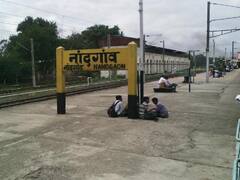 नाशिककरांना दिलासा! नांदगाव रेल्वे स्थानकात तीन प्रवासी गाड्यांना पूर्ववत थांबा, 8 एप्रिलपासून गाड्या पूर्ववत थांबणार