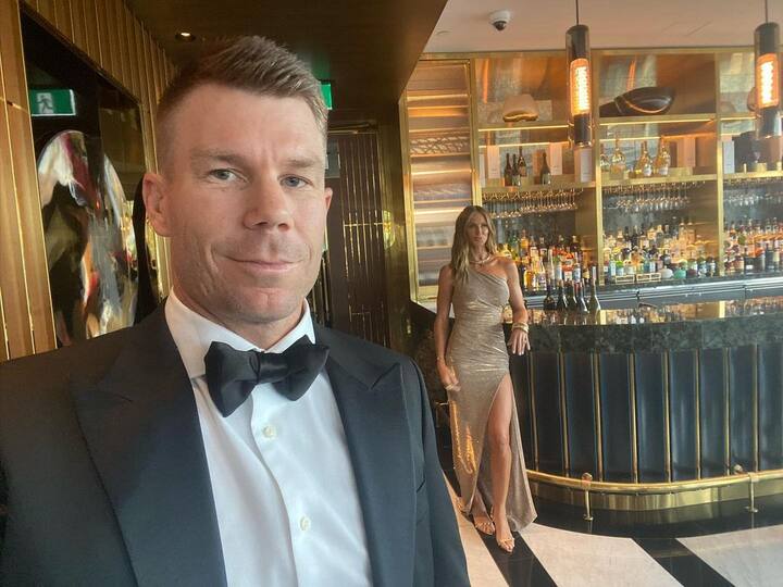 किसी भी खेल में कुछ ऐसे भी खिलाड़ी होते हैं तो अपने खेल के साथ-साथ अन्य कारणों के वजह से भी सुर्खियों में आ जाते हैं. क्रिकेट की दुनिया में भी कई बार ऐसी घटनाएं सामने आई हैं जब एक खिलाड़ी मैदान के बाहर अपनी हरकतों की वजह से आलोचना का शिकार होने के साथ उसे अपमान का भी सामना करना पड़ा है.