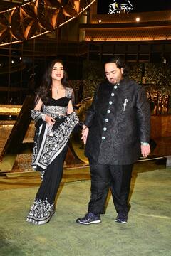 बेटी-दामाद के साथ पहुंचे आमिर, पत्नी के साथ दिखे 'जेठालाल'... मुकेश अंबानी के इवेंट में बड़े-बड़े सेलेब्स ने की शिरकत