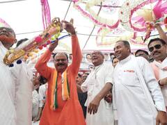 MP Politics: चुनाव से पहले BJP को बड़ा झटका, इस पूर्व सांसद ने थामा कांग्रेस का 'हाथ'