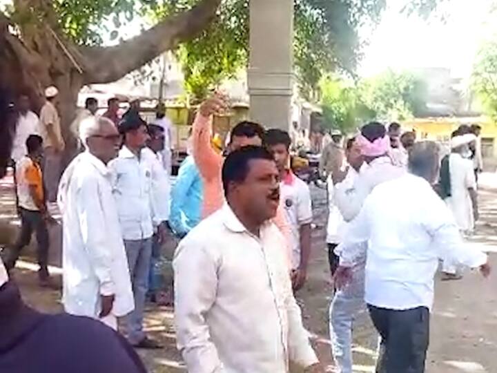 Chhatrapati Sambhaji Nagar News: छत्रपती संभाजीनगर शहरात (Chhatrapati Sambhaji Nagar City) बुधवारी दोन गटात झालेल्या वादानंतर तणावाचे वातावरण निर्माण झाले होते.