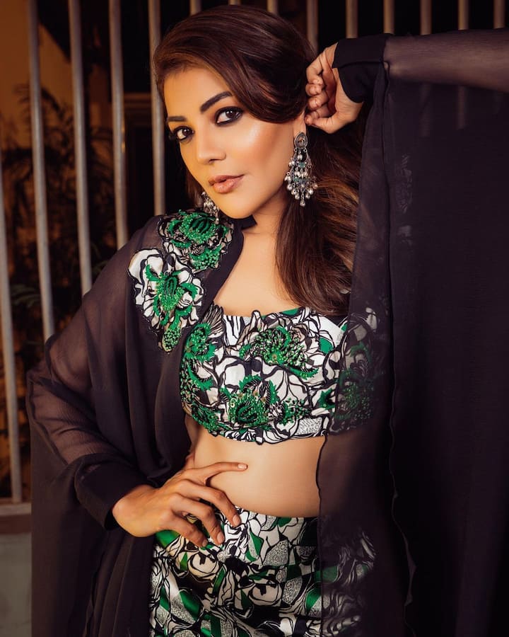 Kajal accessorized her look with matching earrings. (Image Source: Instagram/ Kajal Aggarwal)